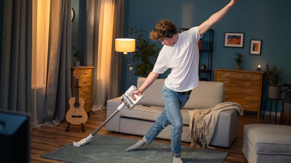 Hausarbeit & Fitness: Kalorien verbrennen beim Putzen mit PastaClean Hausarbeit & Fitness: Kalorien verbrennen beim Putzen mit PastaClean