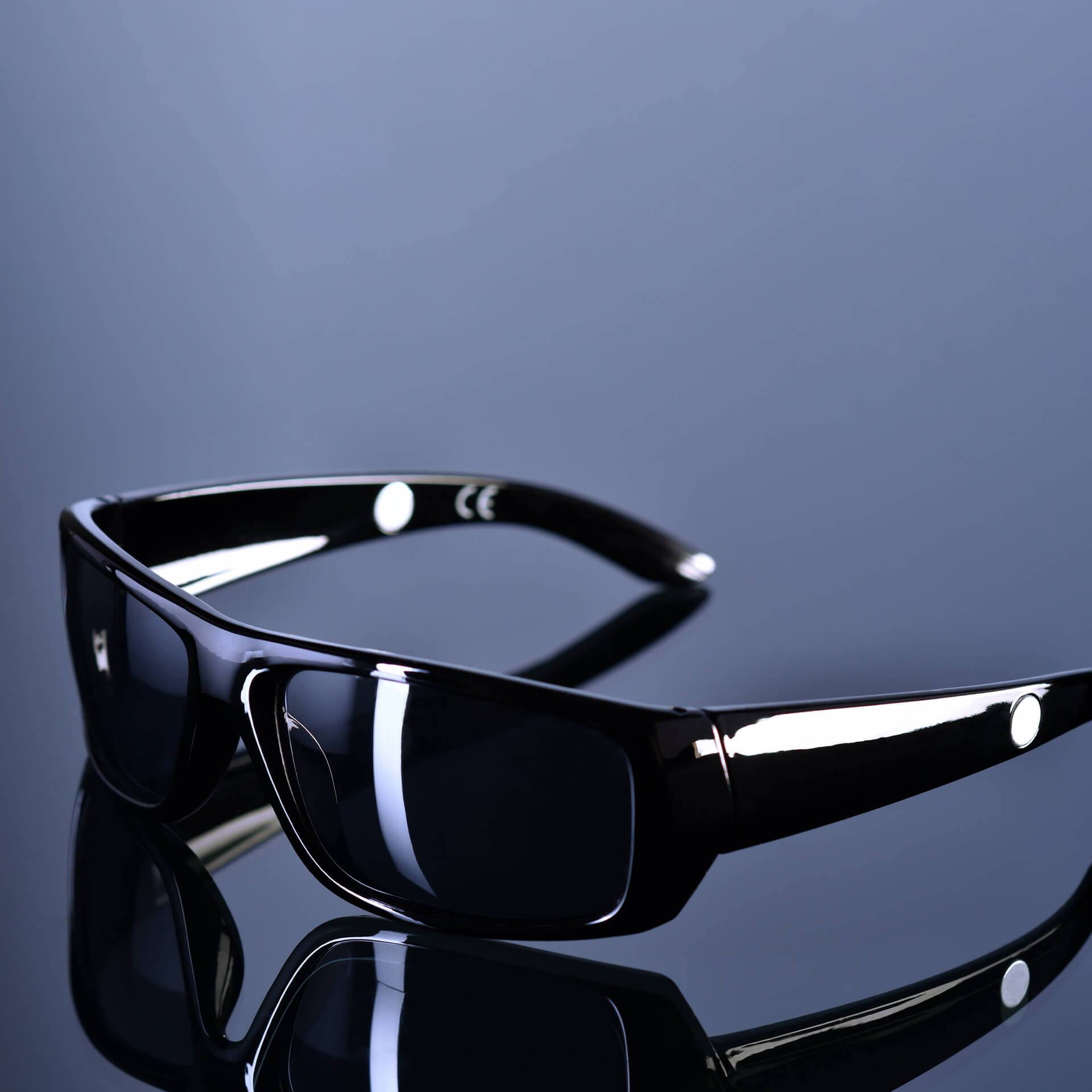polarisierte-sonnenbrille-schwarz